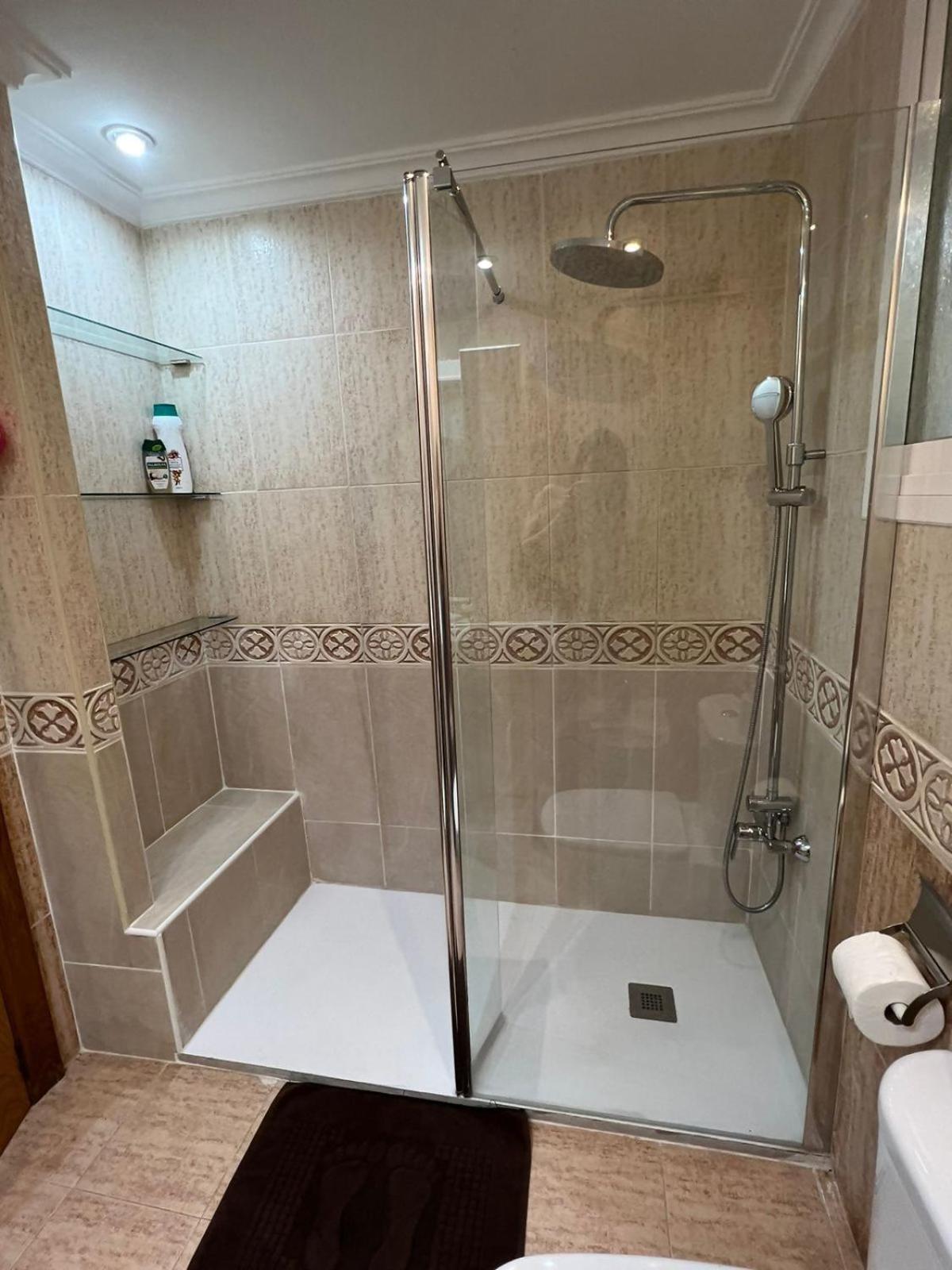 Moderno Y Acogedor Apartamento Para 6 Personas 발렌시아 외부 사진