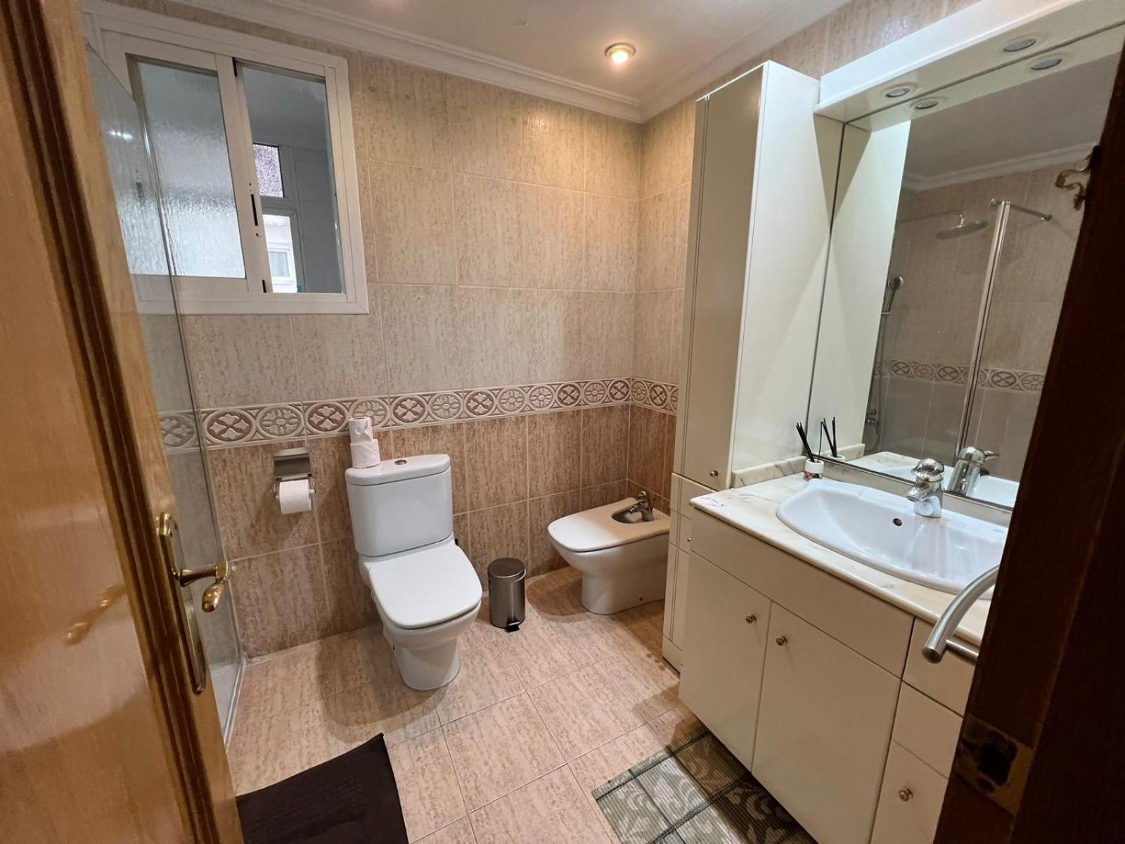 Moderno Y Acogedor Apartamento Para 6 Personas 발렌시아 외부 사진